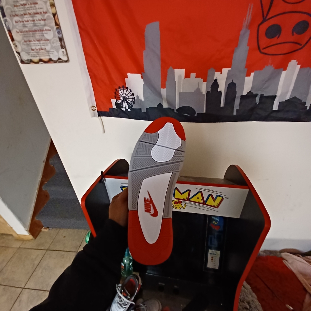 Jordan 4 retro